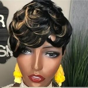 6 inch 1B/27 Pixie Cut Human Hair Wigs Short Wavy Wig Colored Wig For Women